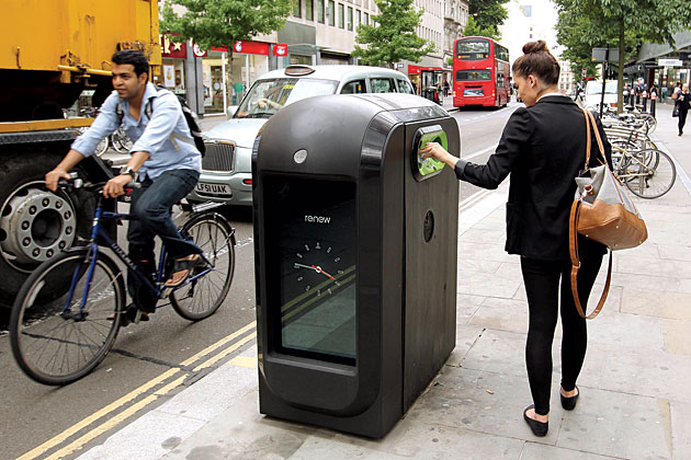 Smart bin stree